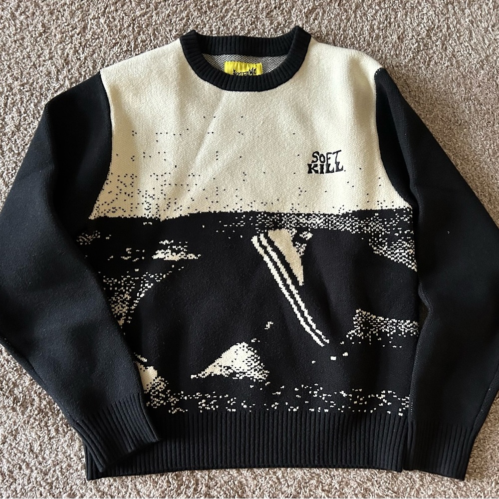 Soft Kill licensed band sweater new, size men’s small